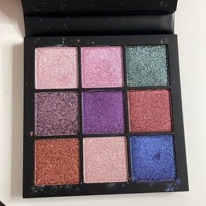 Huda Beauty Gemstone Obsession palette